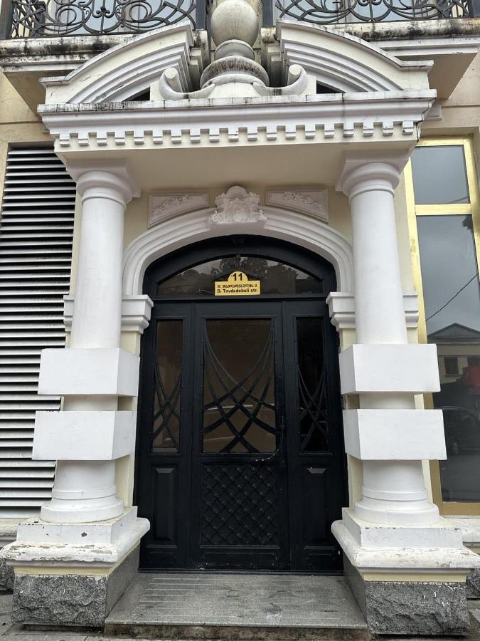 Tavdadebuli Apartment Batumi Zewnętrze zdjęcie