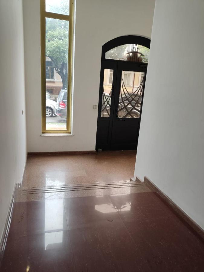Tavdadebuli Apartment Batumi Zewnętrze zdjęcie