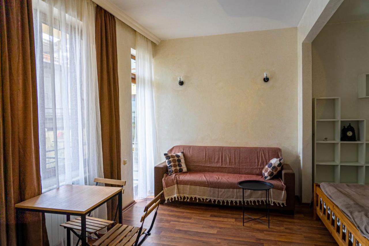 Tavdadebuli Apartment Batumi Zewnętrze zdjęcie
